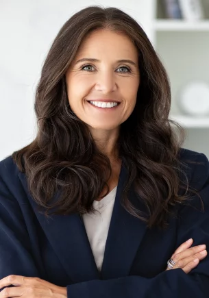 attractive-mature-businesswoman-posing-at-her-mode-2026-01-08-23-12-03-utc-small